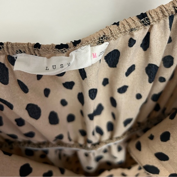 Lush Cheetah Midi Dress with front tie and cut out at top in front Medium - Picture 5 of 8